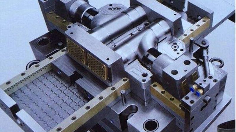 电子托盘吸塑模具：揭秘其批发价格背后的秘密**